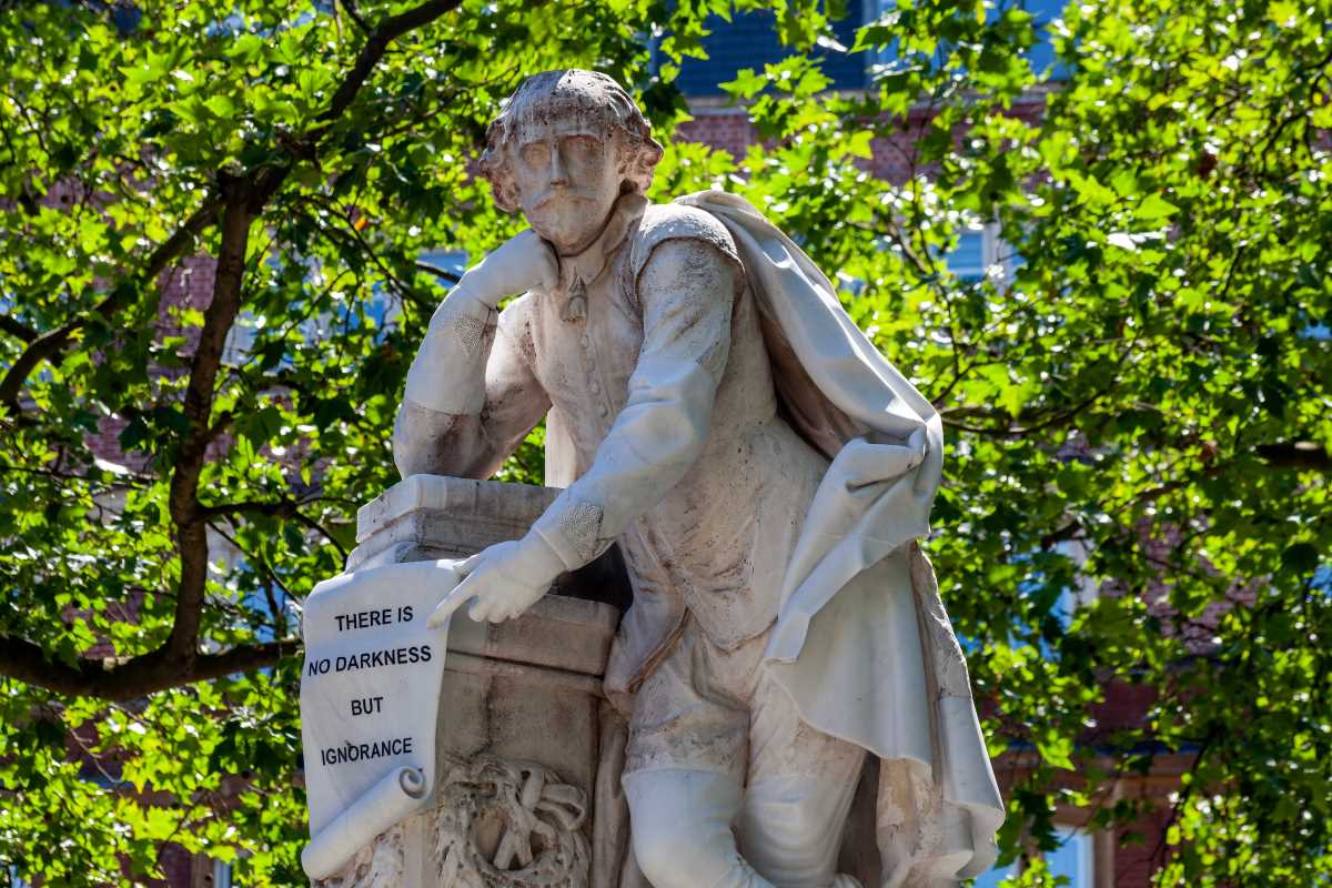 The Shakespeare Conspiracy: Was Sir Francis Bacon the Real Genius?